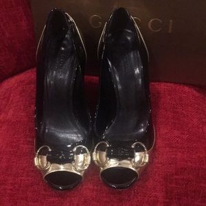 Gucci peep toe pumps